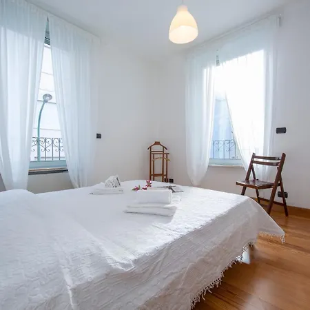 Savoia Dalila 0-10 Appartement *